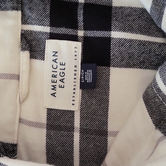 NWOT Flannel AE Shirt in S - Picture 2 of 9